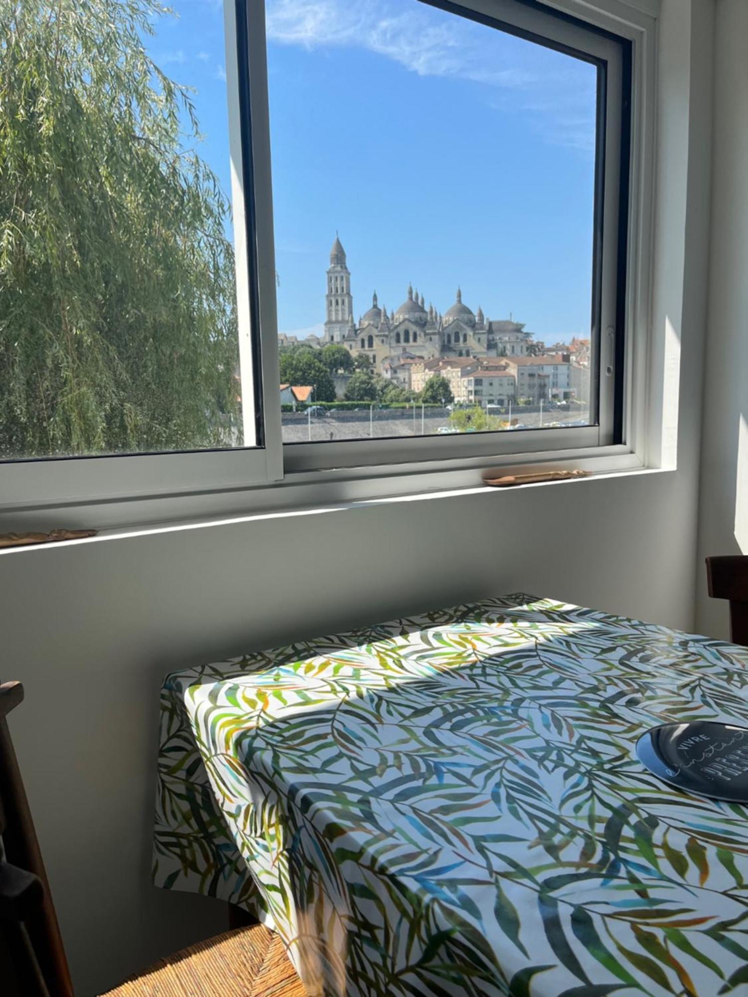 Balcon Sur La Riviere Apartment Perigueux Exterior photo